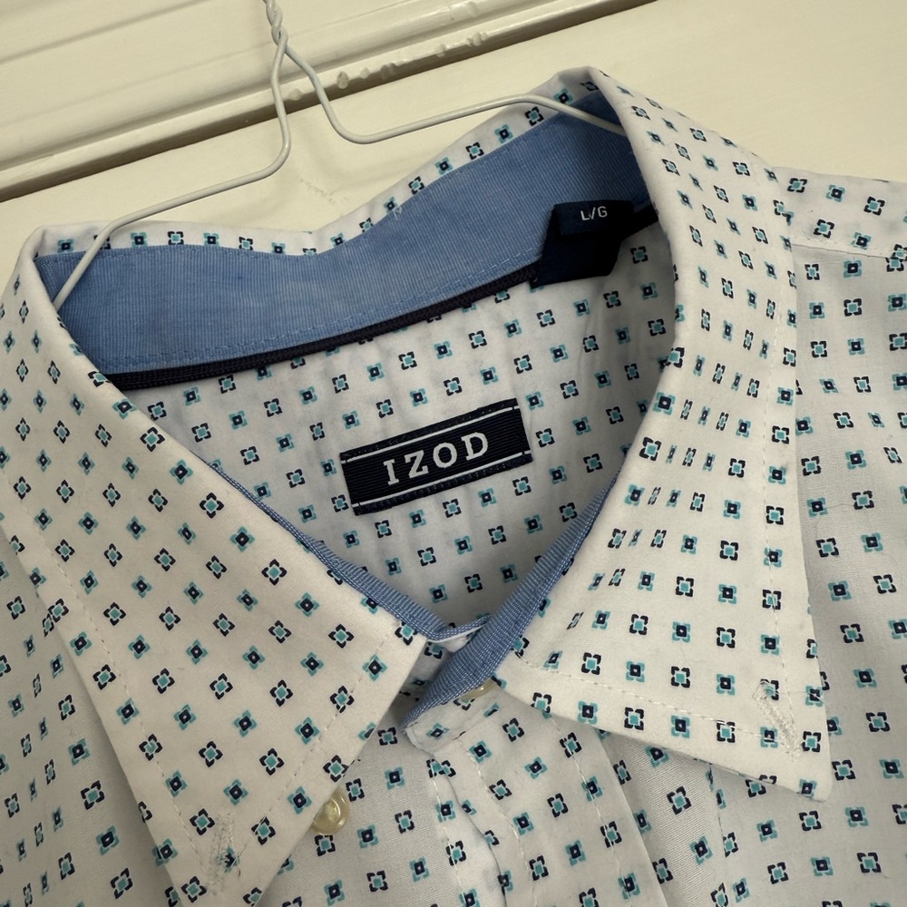 IZOD Men's Blue/Aqua check Pattern button down dress Shirt, size L